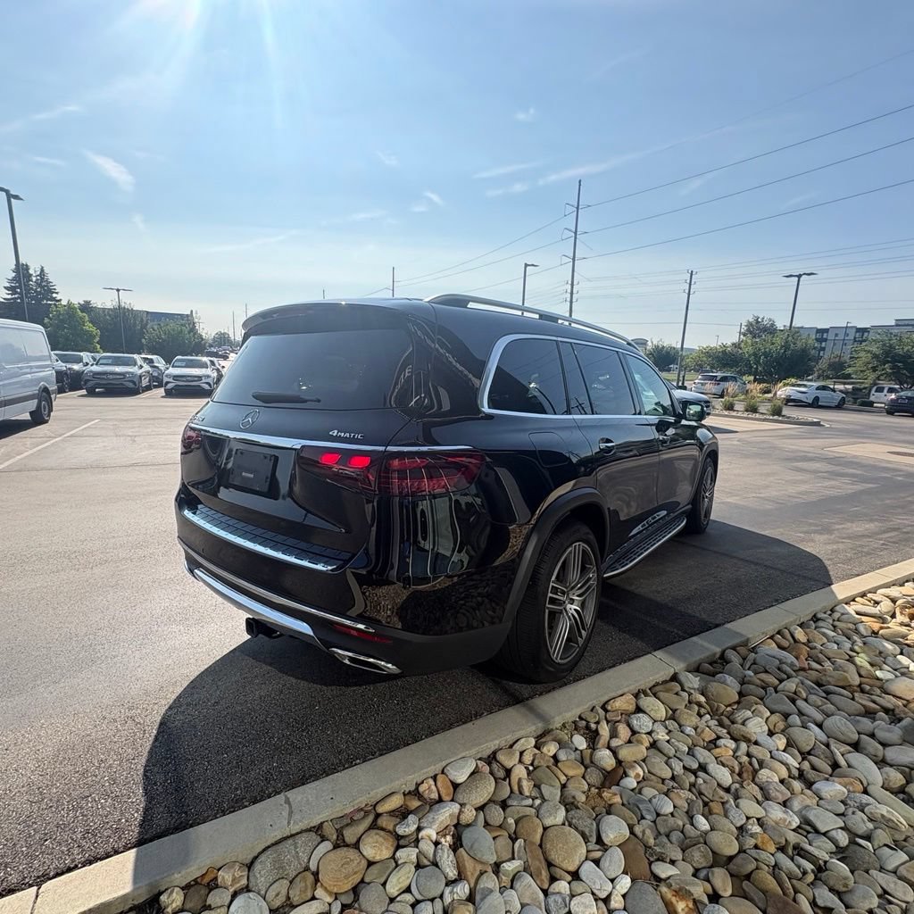 Used 2024 Mercedes-Benz GLS 450 4MATIC image 6