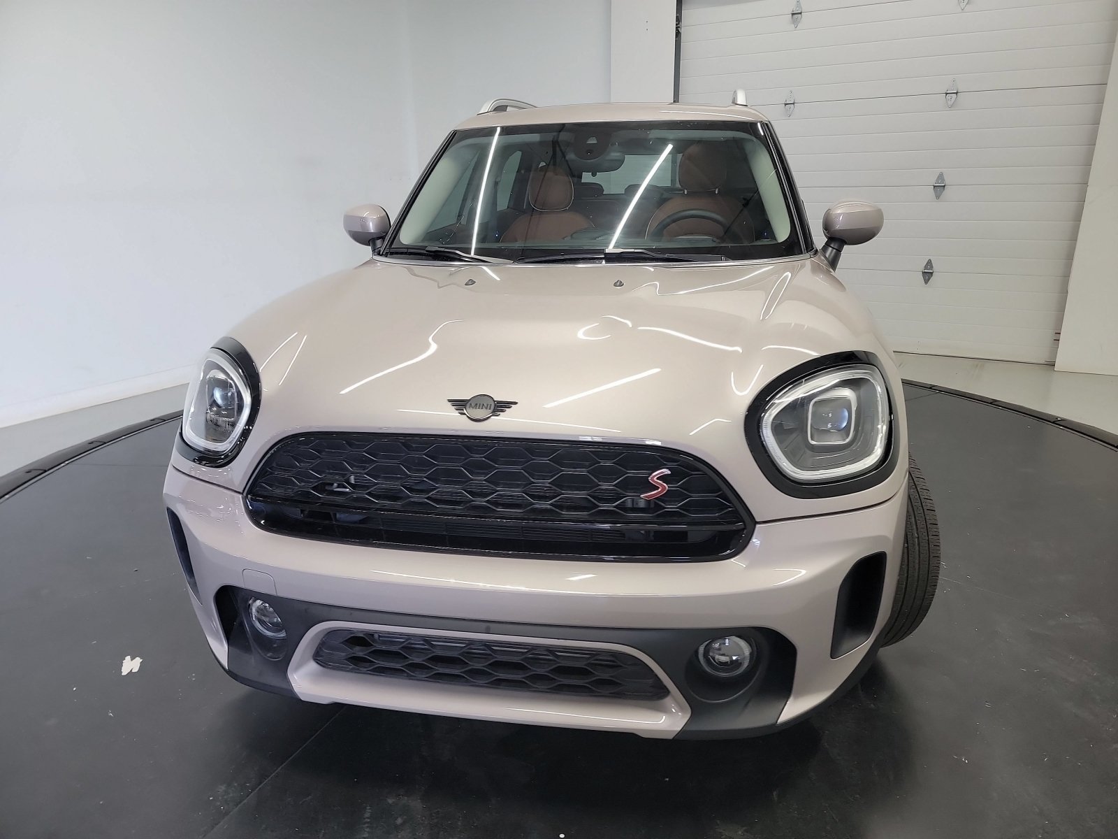 Used 2023 MINI Cooper Countryman S w/ Signature Upholstery Package FWD image 2