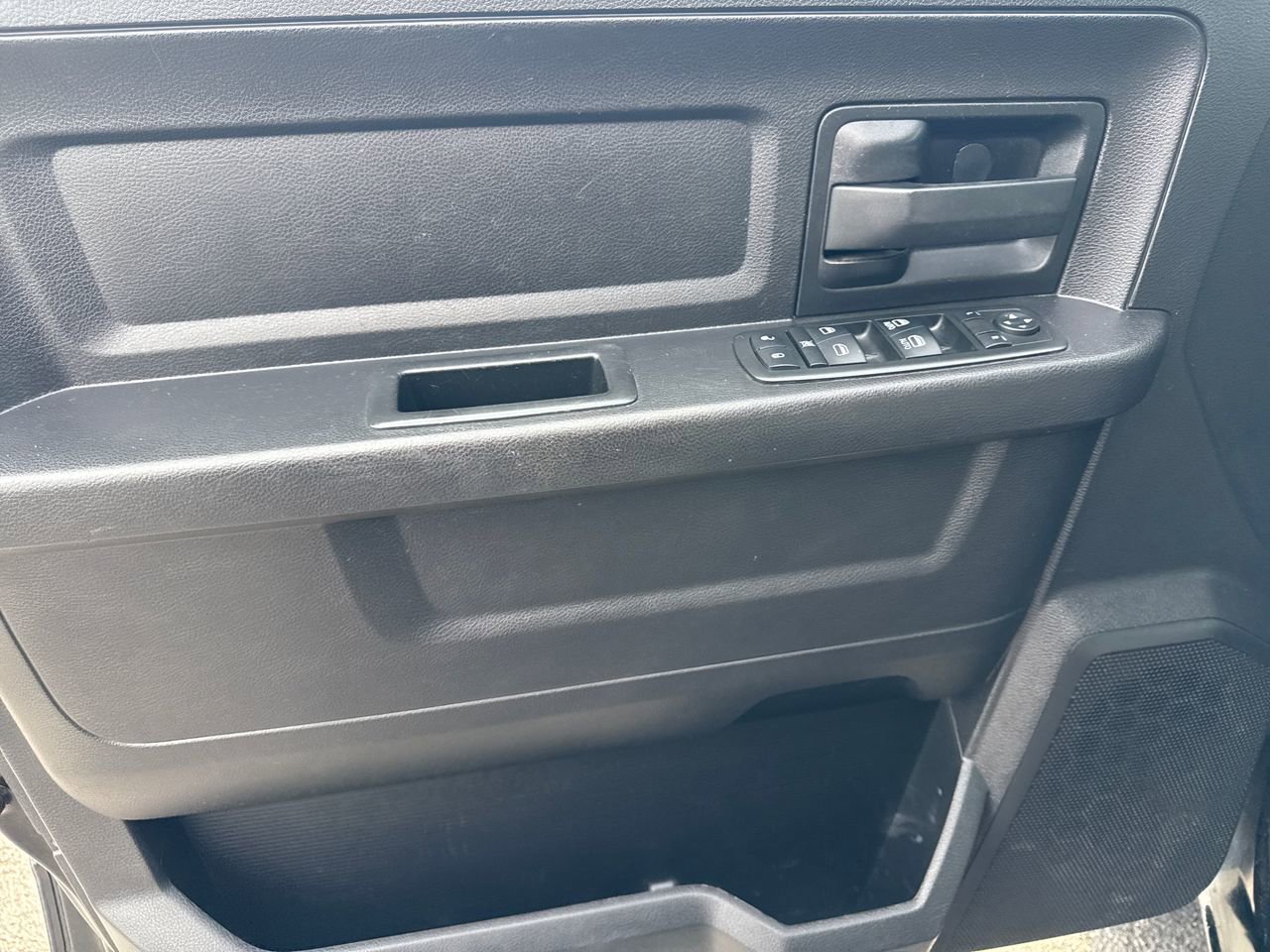 Used 2015 RAM 1500 Tradesman w/ Popular Equipment Group AWD/4WD image 14