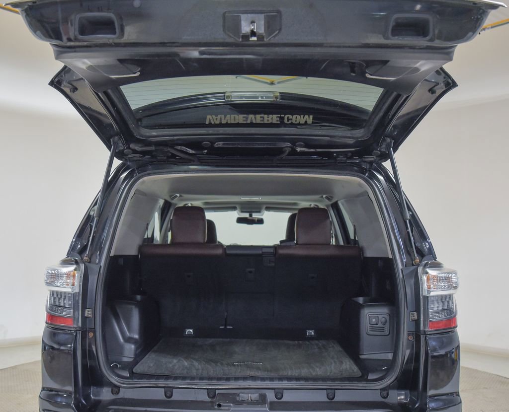 Used 2015 Toyota 4Runner Limited image 15