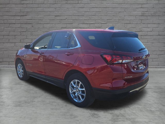 Used 2024 Chevrolet Equinox LT FWD image 3