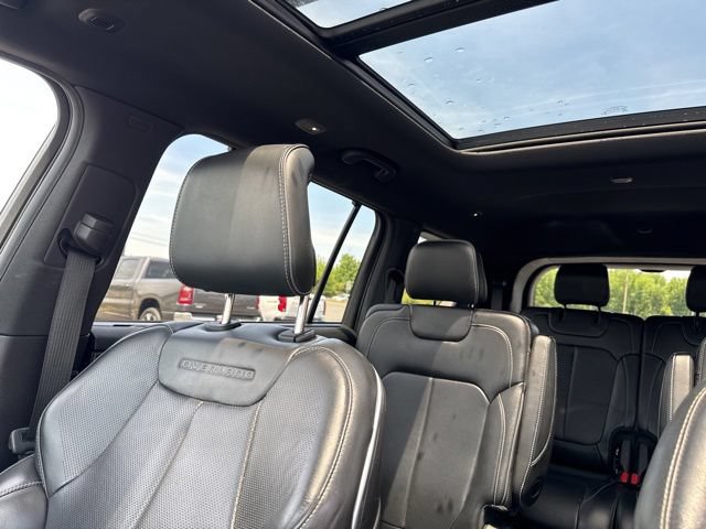 Used 2021 Jeep Grand Cherokee L Overland w/ Luxury Tech Group IV AWD/4WD image 42