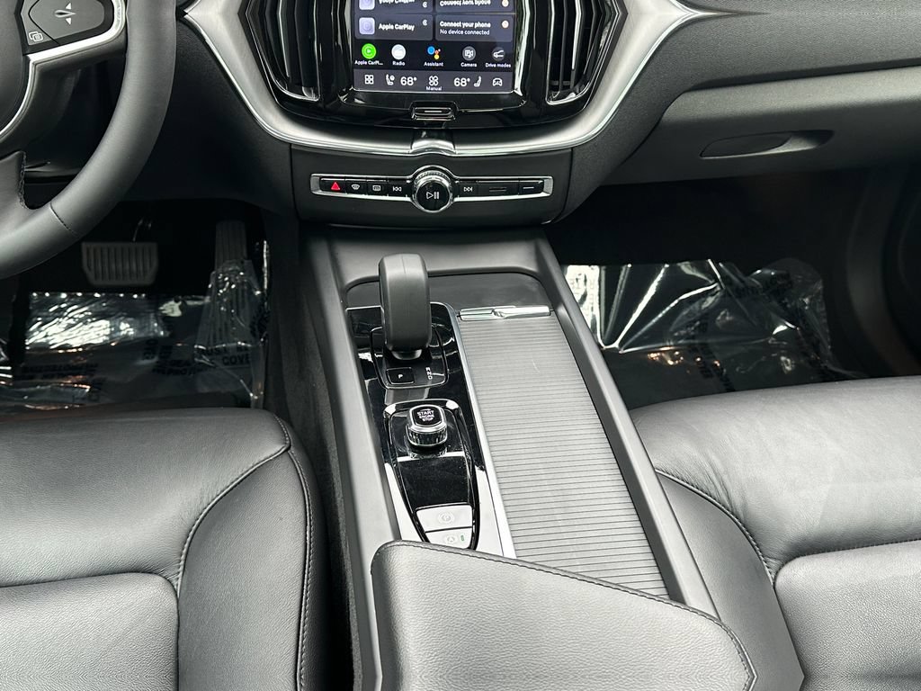 Used 2023 Volvo XC60 B5 Core w/ Climate Package AWD/4WD image 12