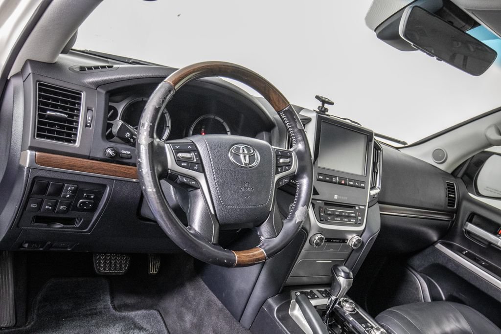 Used 2019 Toyota Land Cruiser AWD/4WD image 19