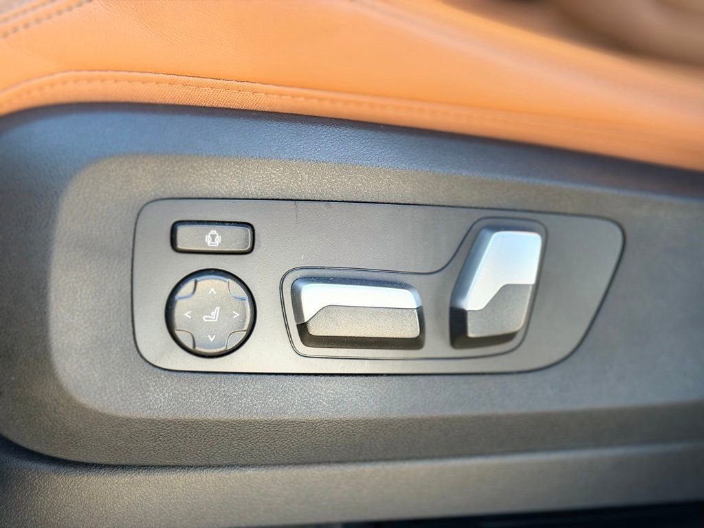 Certified 2025 BMW X5 xDrive40i w/ Parking Assistance Package image 17