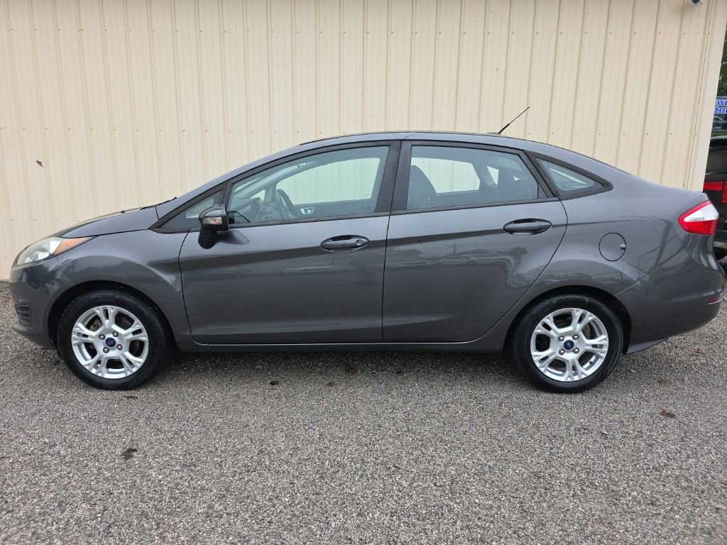 Used 2015 Ford Fiesta SE FWD image 9