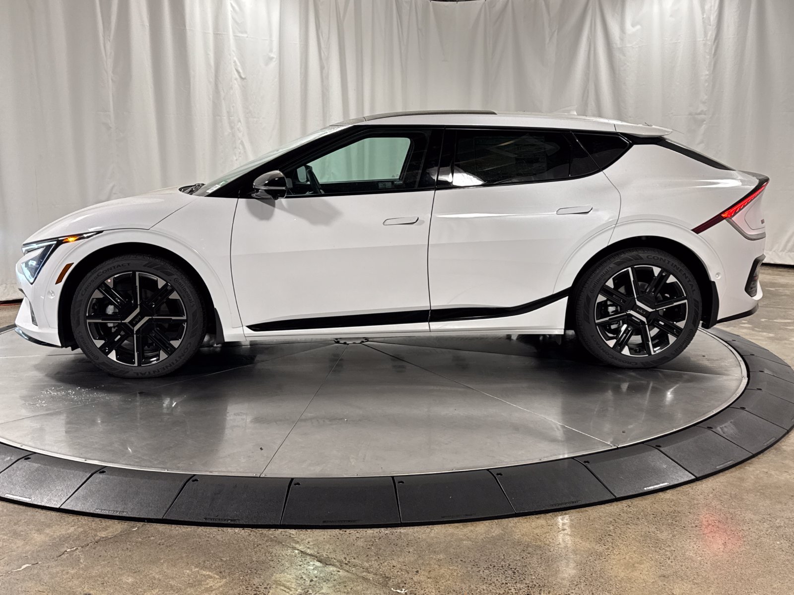 New 2026 Kia EV6 GT-Line AWD/4WD image 4