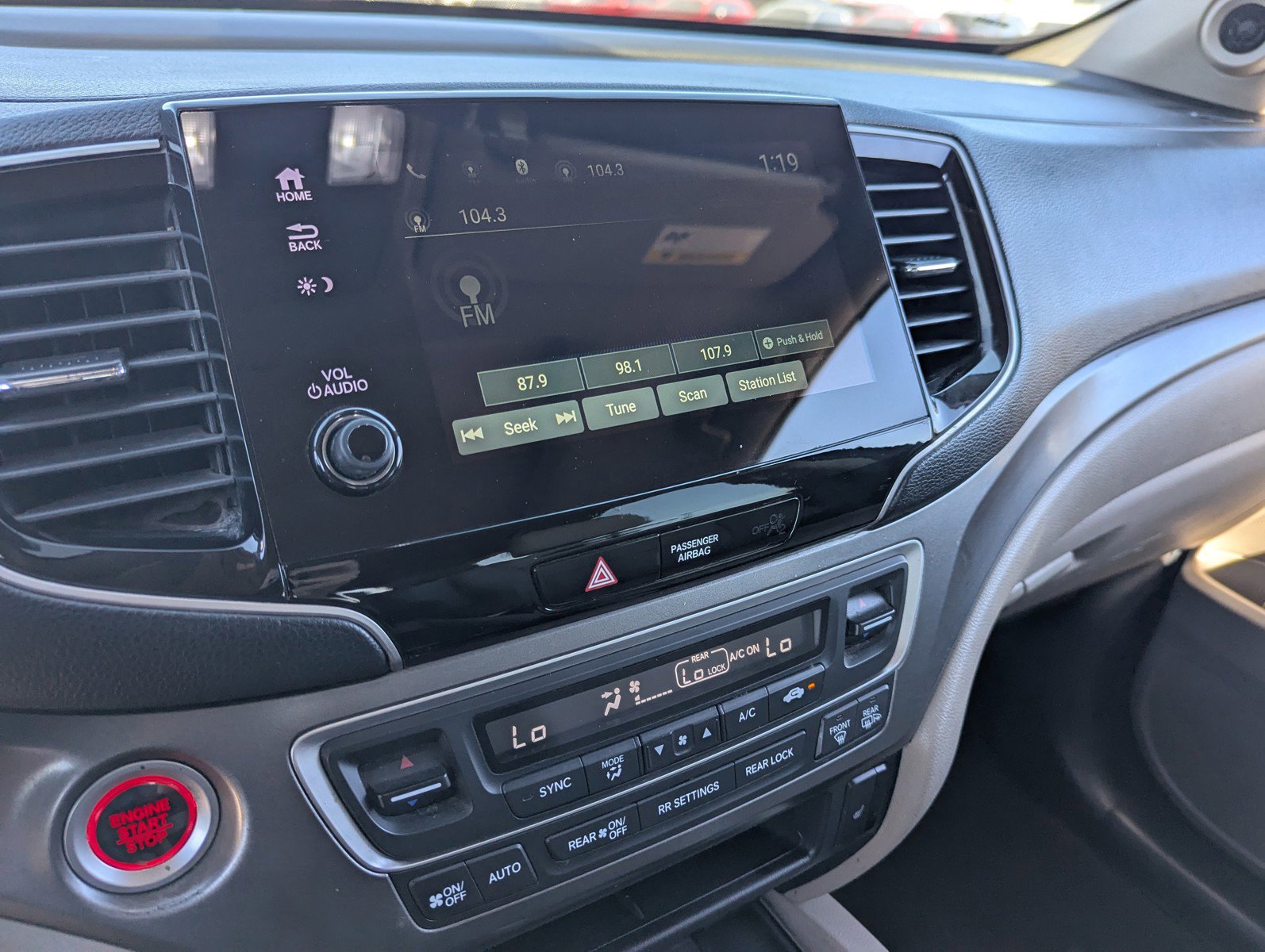 Used 2022 Honda Pilot Special Edition image 27