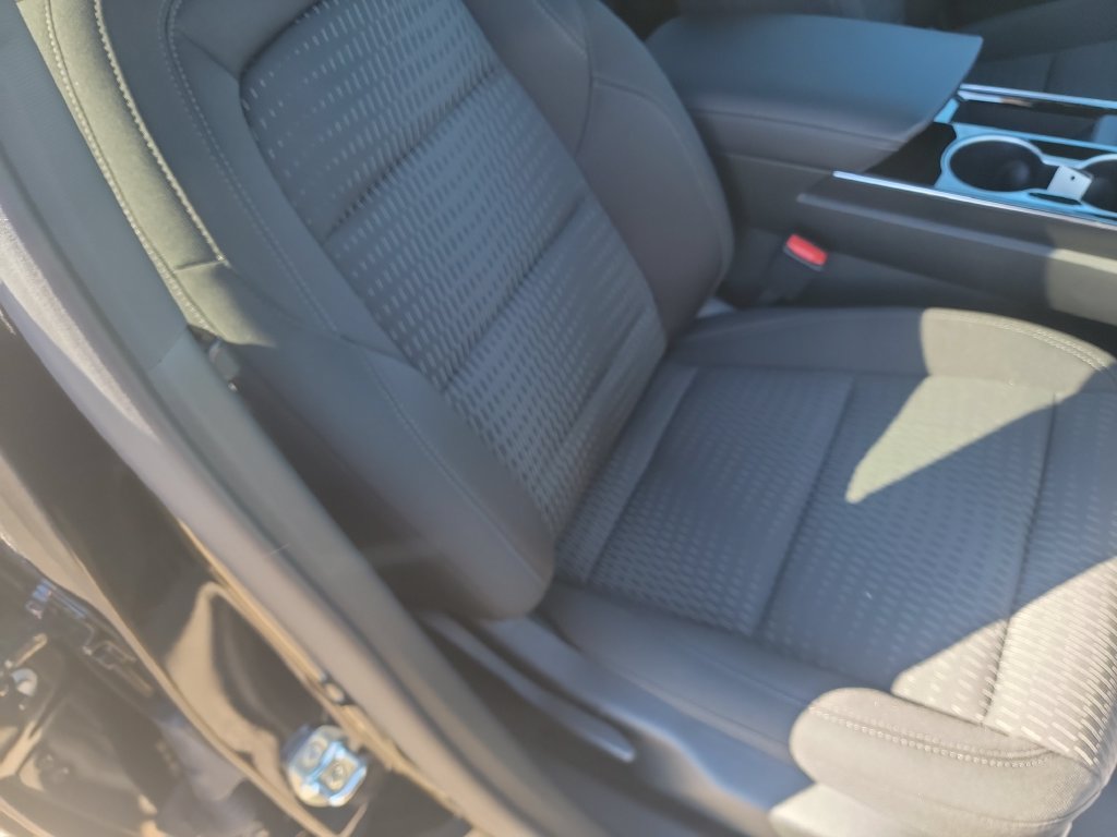 New 2027 Chevrolet Equinox LT w/ LPO, Floor Liner Package AWD/4WD image 23