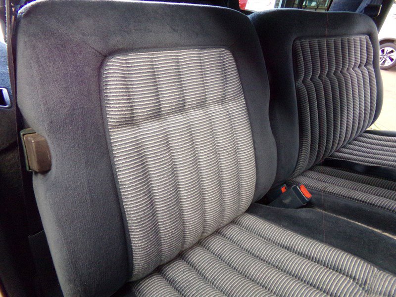 Used 1994 Chevrolet Suburban K1500 4WD image 40