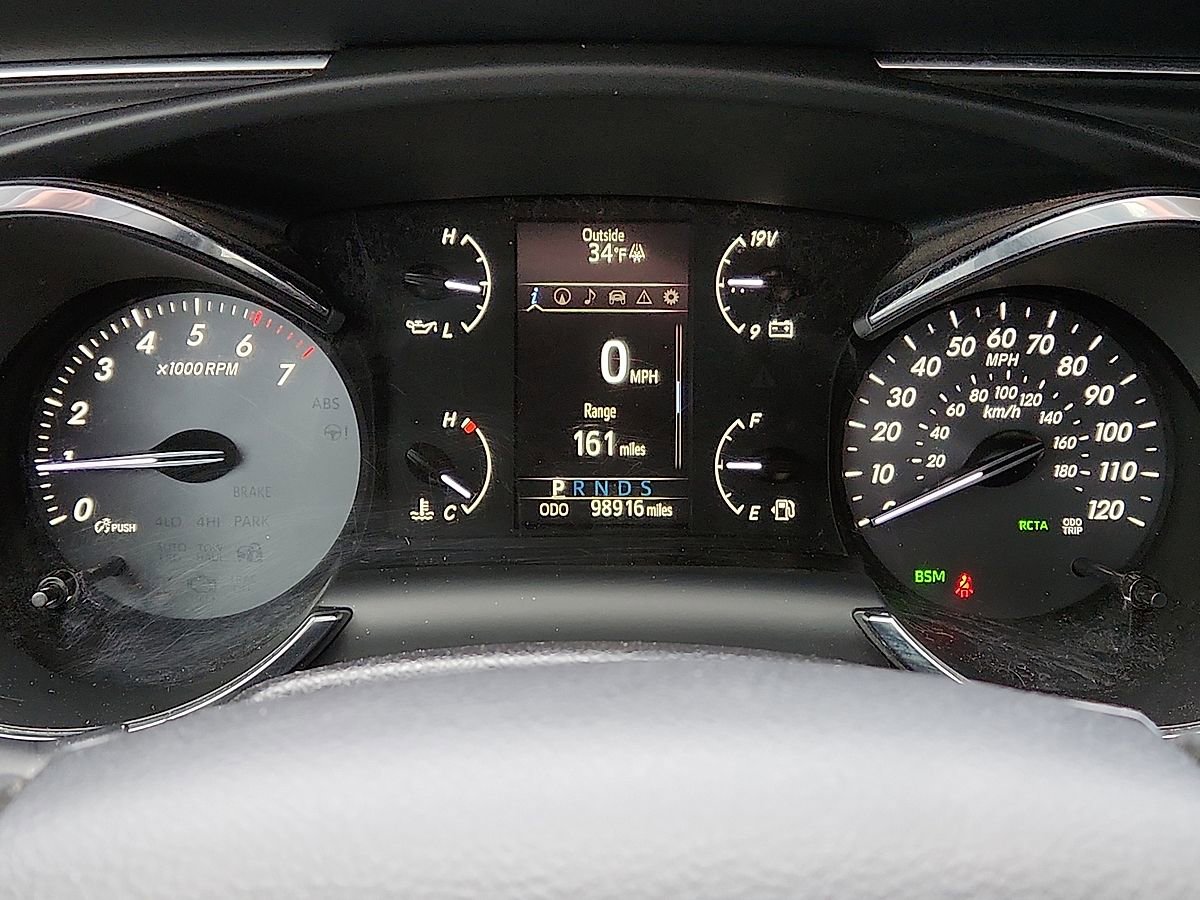 Used 2021 Toyota Sequoia Nightshade image 10