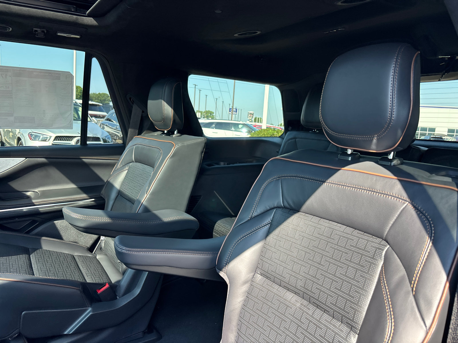 New 2027 Lincoln Navigator Black Label AWD/4WD image 26