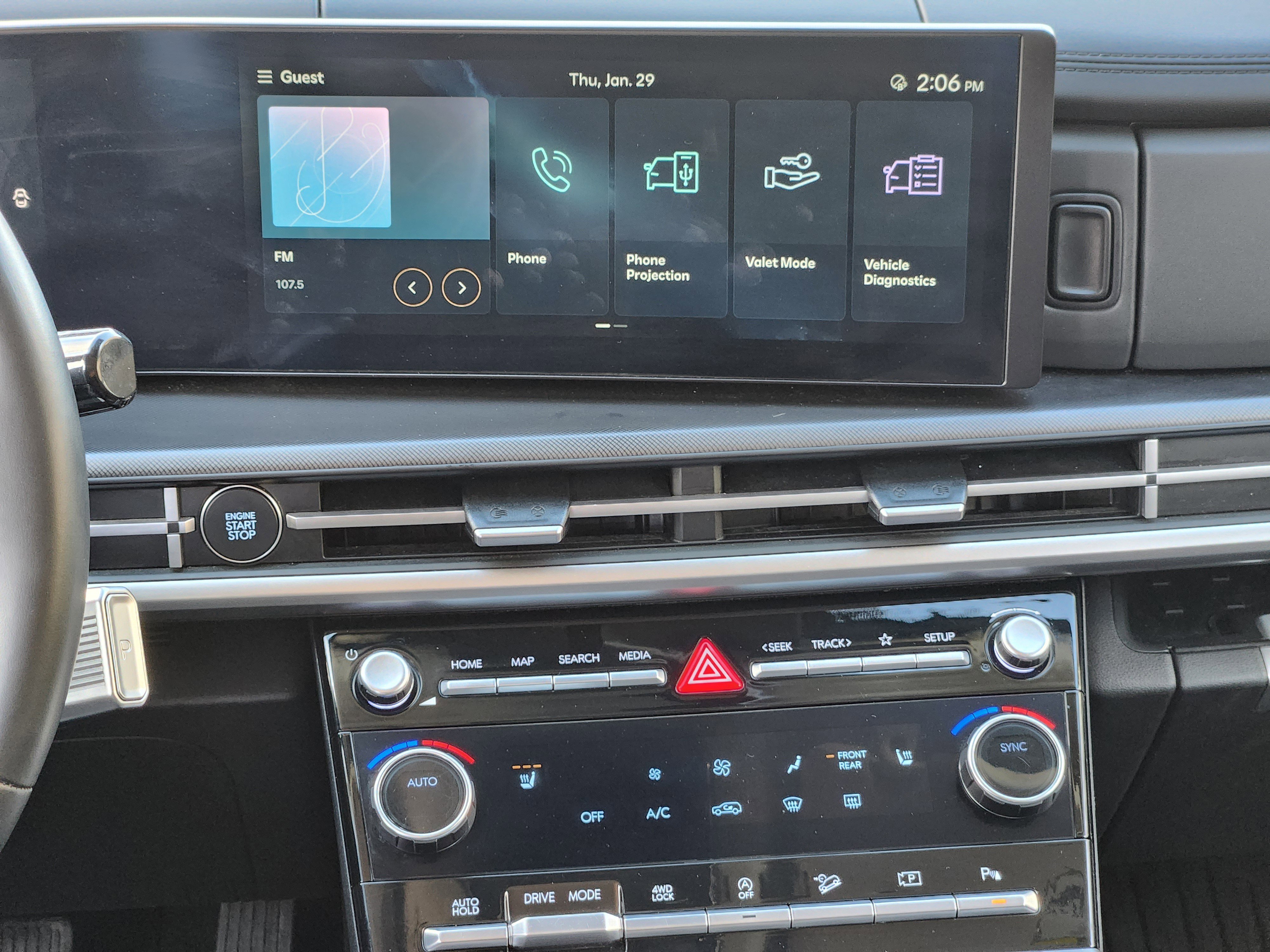 Used 2024 Hyundai Santa Fe SEL image 24