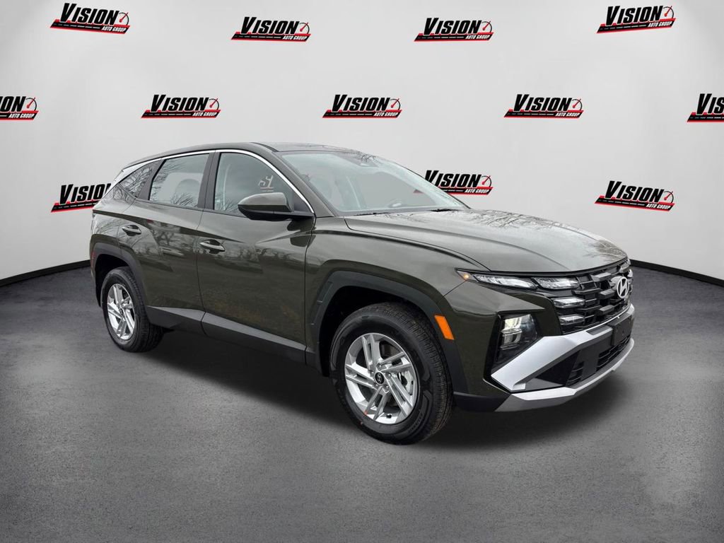 New 2026 Hyundai Tucson SE image 3
