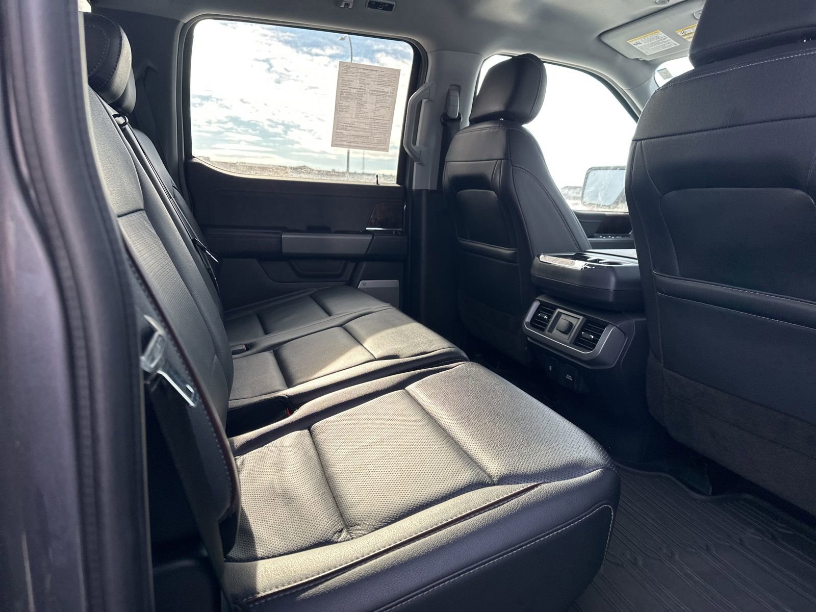 Used 2022 Ford F150 Lariat image 21