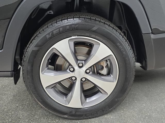 Used 2021 Jeep Cherokee Limited AWD/4WD image 30
