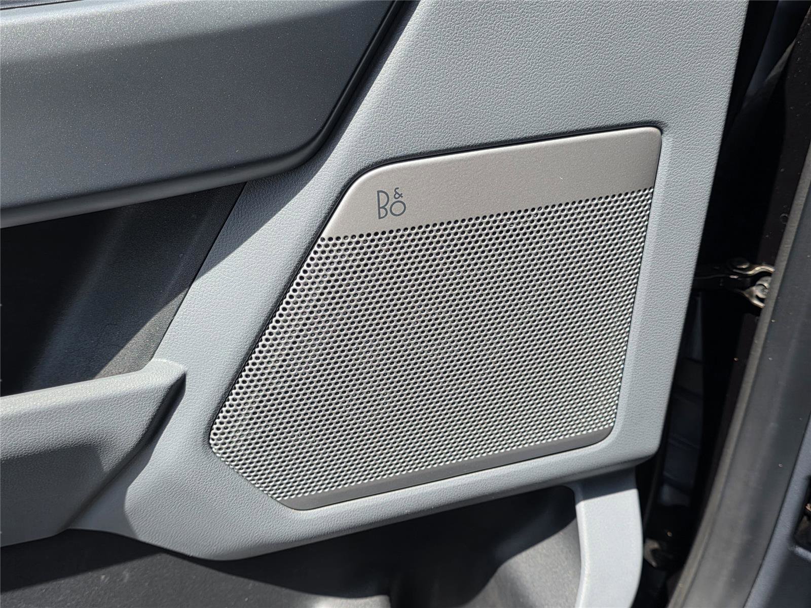 Used 2022 Ford F150 Lariat w/ Equipment Group 501A Mid image 22