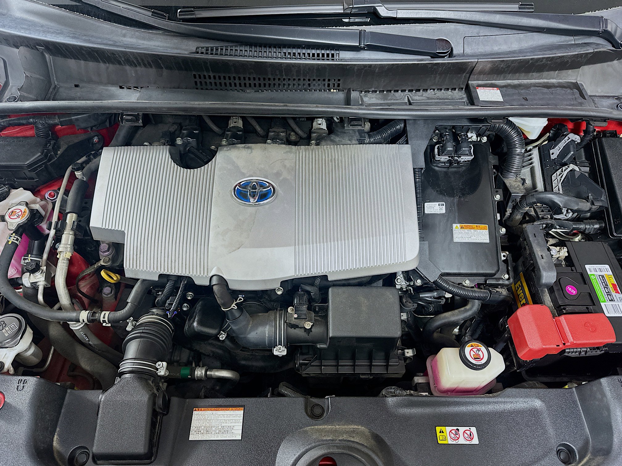 Used 2021 Toyota Prius LE FWD image 32