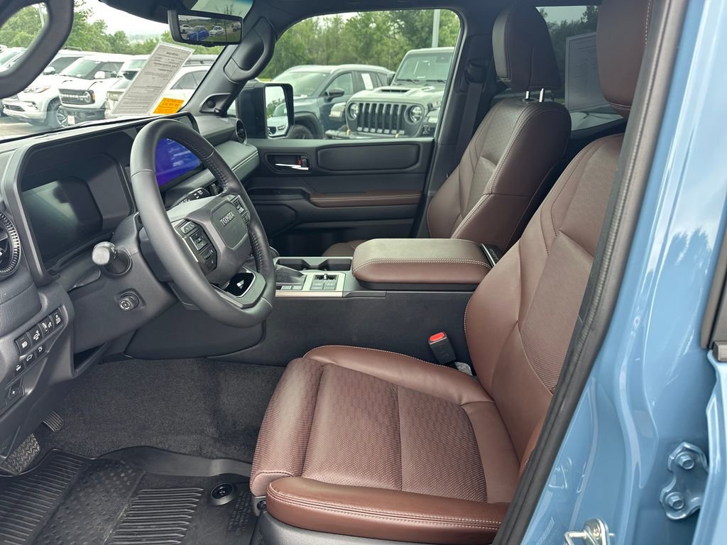Used 2025 Toyota Land Cruiser w/ Premium Package AWD/4WD image 19