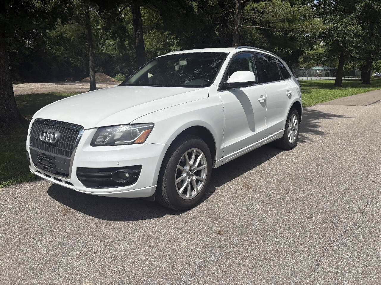 Used 2012 Audi Q5 2.0T Premium Plus w/ Premium Plus Pkg AWD/4WD image 1