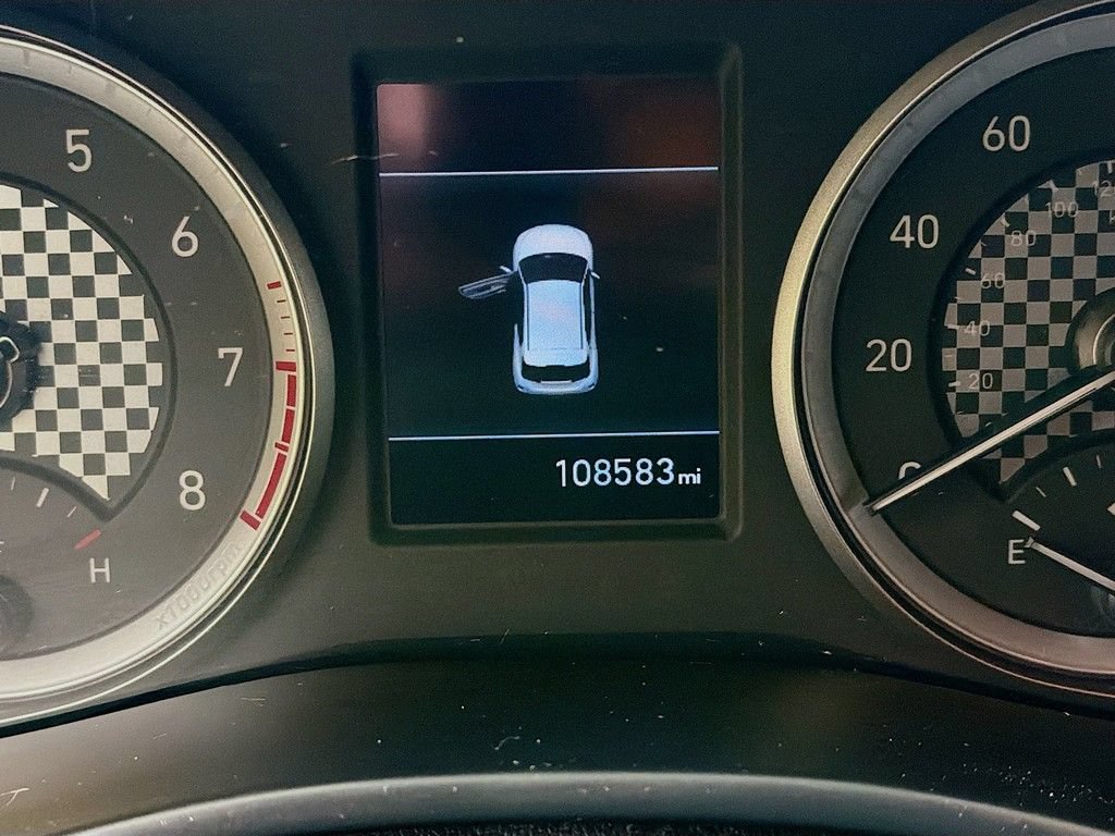 Used 2020 Hyundai Veloster 2.0 FWD image 31