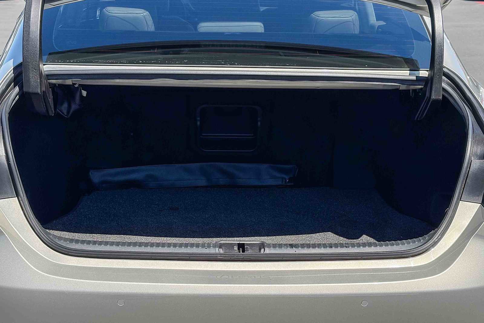 Used 2021 Lexus ES 300h w/ Premium Package FWD image 25