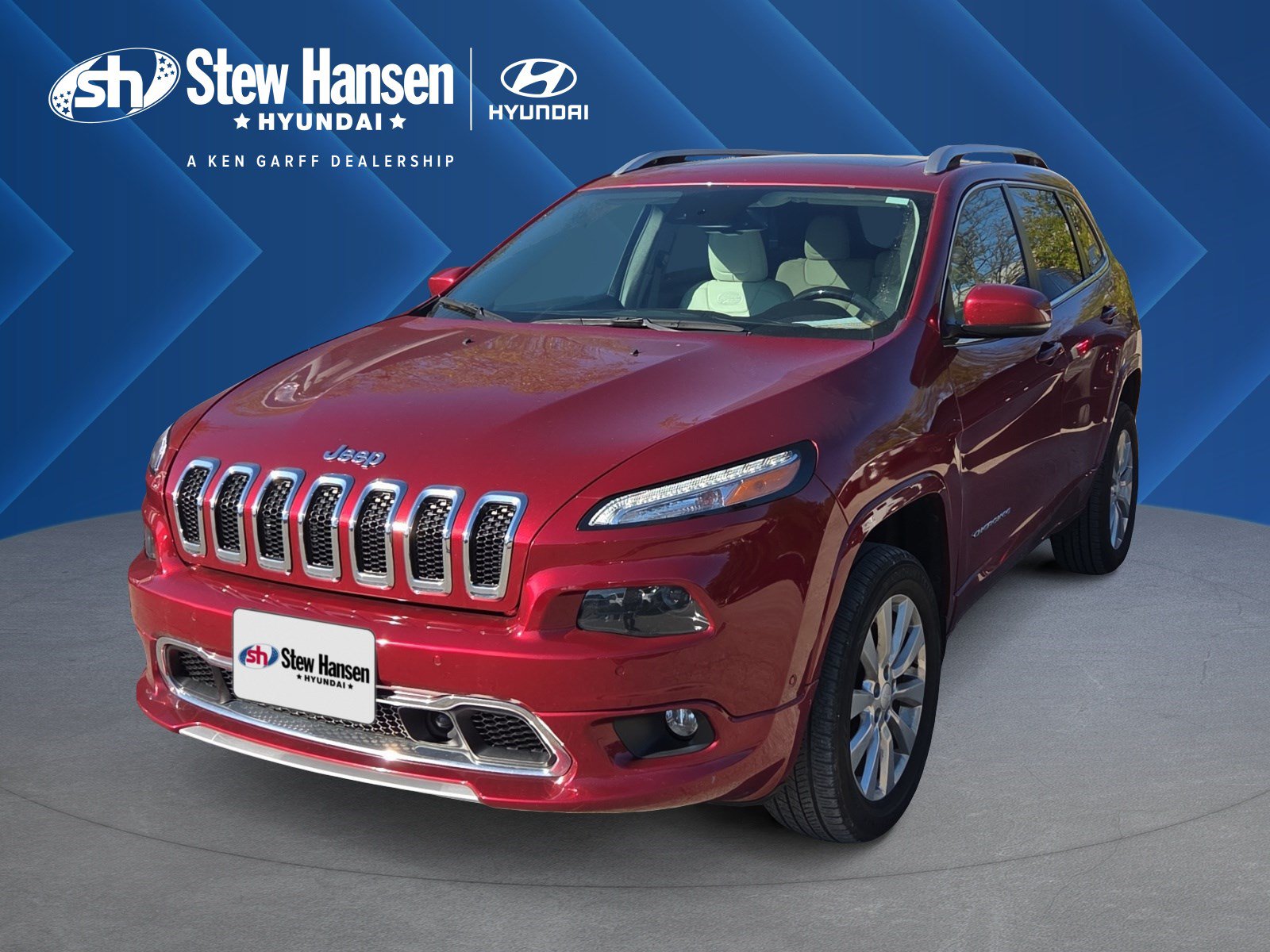 Used 2017 Jeep Cherokee Overland w/ Technology Group AWD/4WD image 1