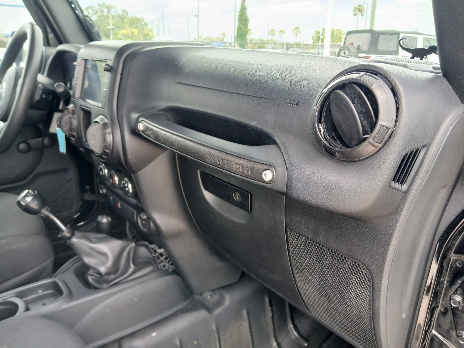 Used 2016 Jeep Wrangler Unlimited Sport AWD/4WD image 14