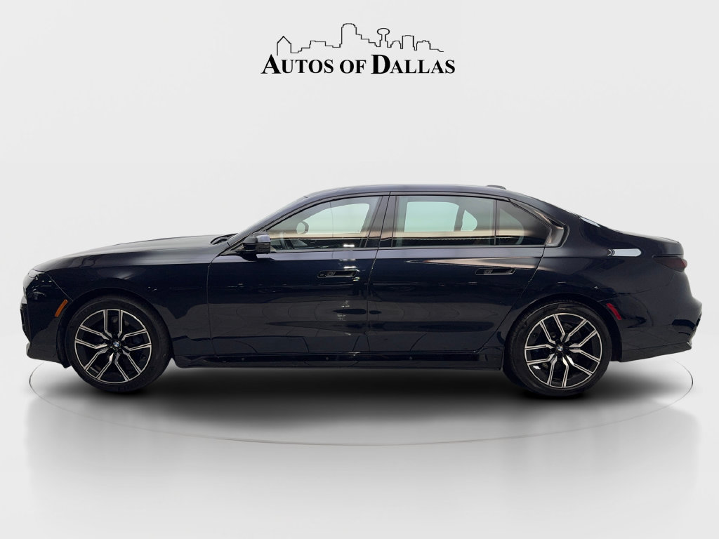 Used 2024 BMW i7 xDrive60 w/ Executive Package AWD/4WD image 11