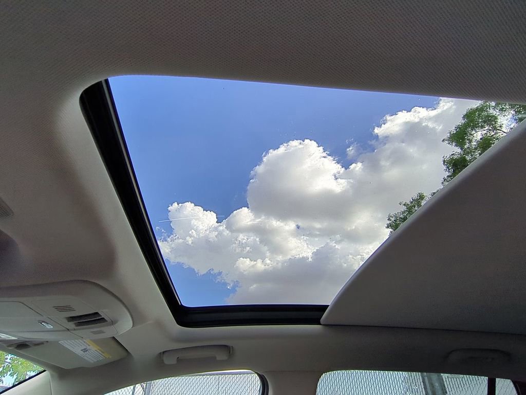 Used 2020 Buick Envision Essence w/ Experience Buick Package image 20