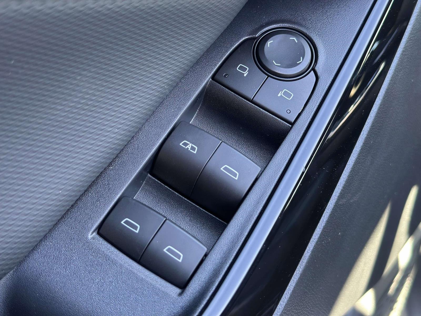 New 2026 Chevrolet Equinox LT image 20