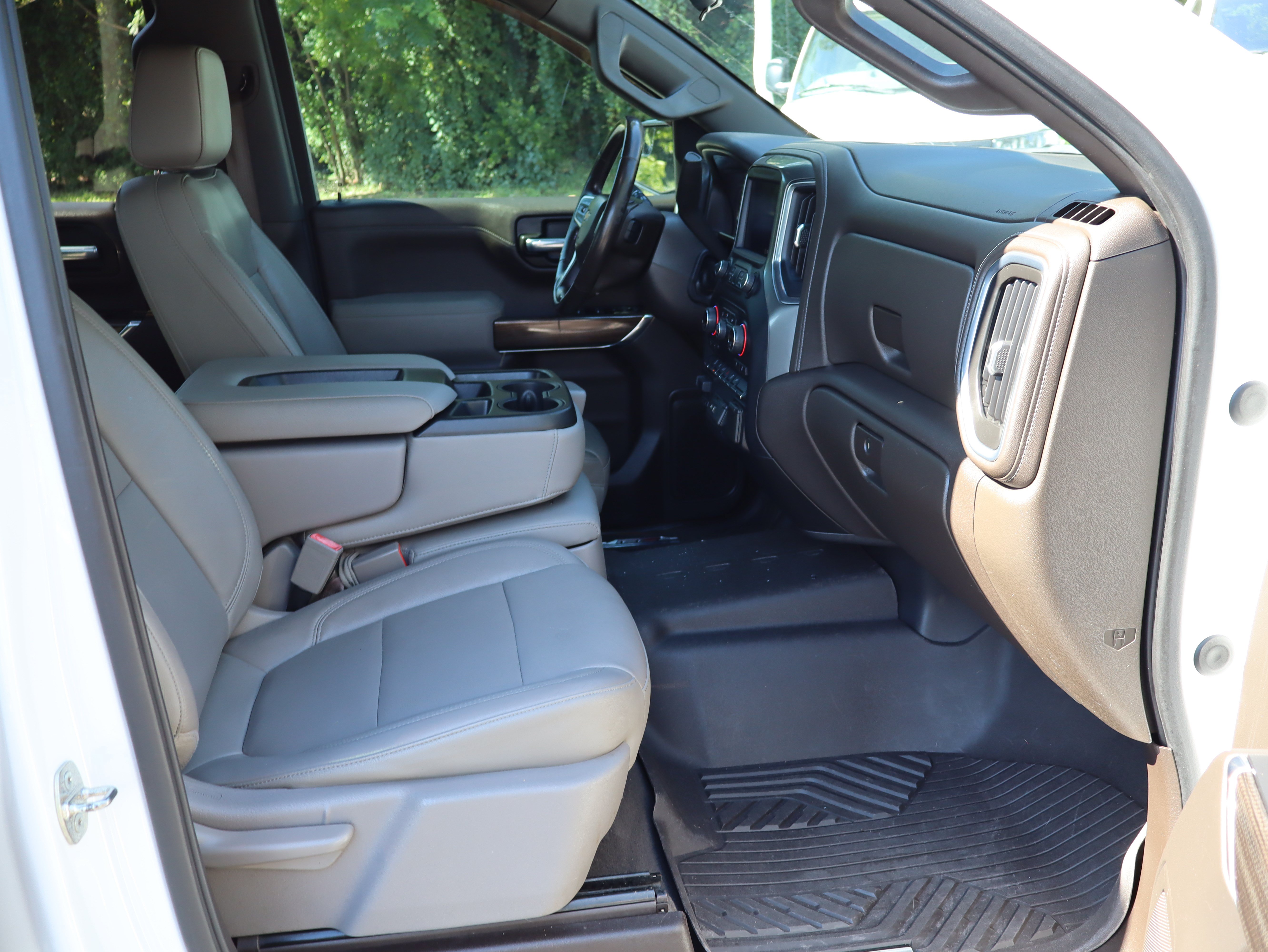Used 2020 Chevrolet Silverado 1500 LT w/ All-Star Edition AWD/4WD image 31