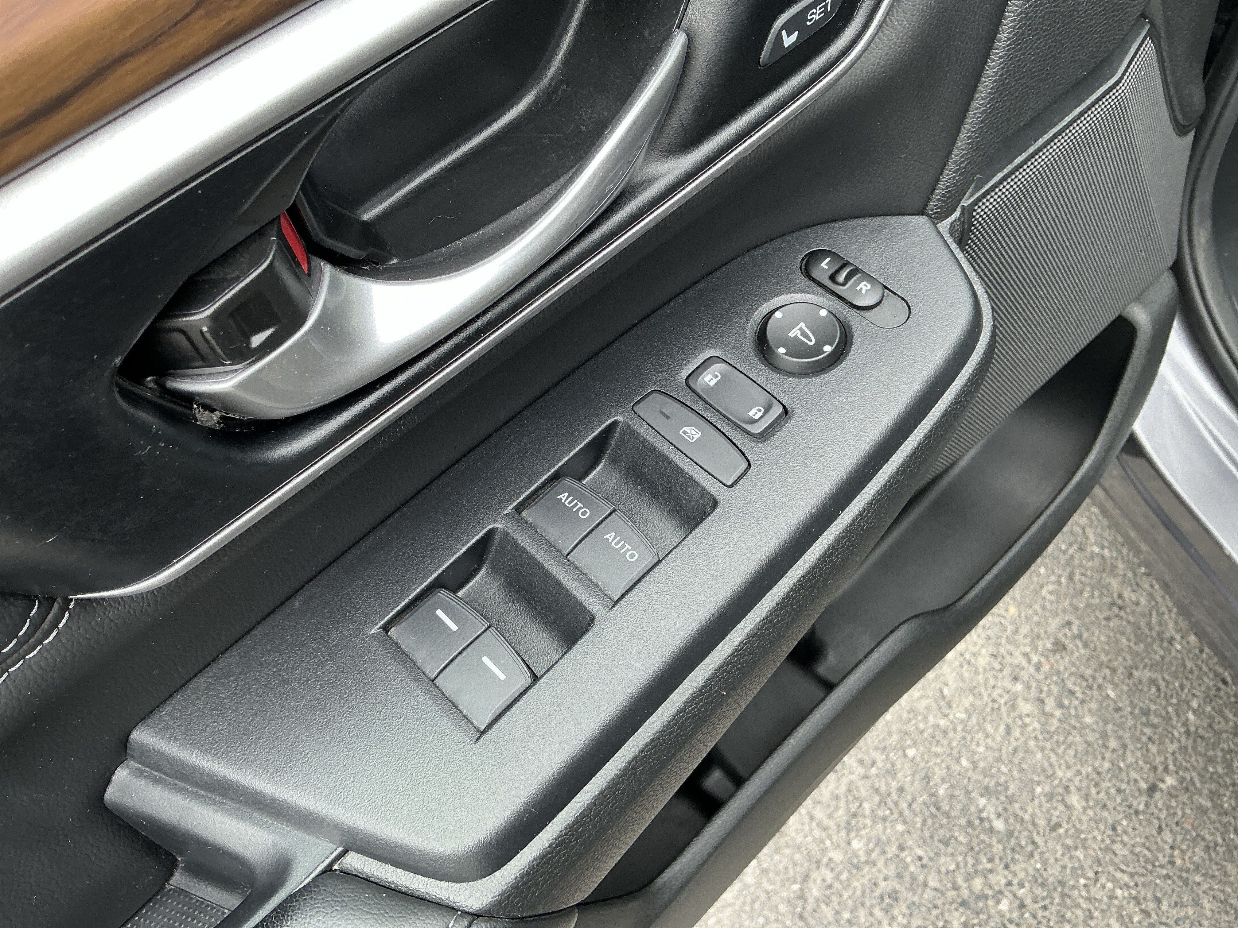 Used 2020 Honda CR-V EX-L image 19