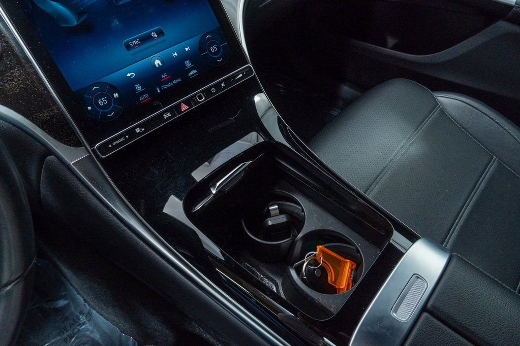 Used 2023 Mercedes-Benz GLC 300 4MATIC image 19