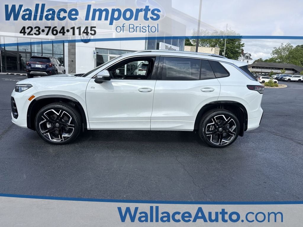 New 2026 Volkswagen Tiguan SEL R-Line AWD/4WD image 1