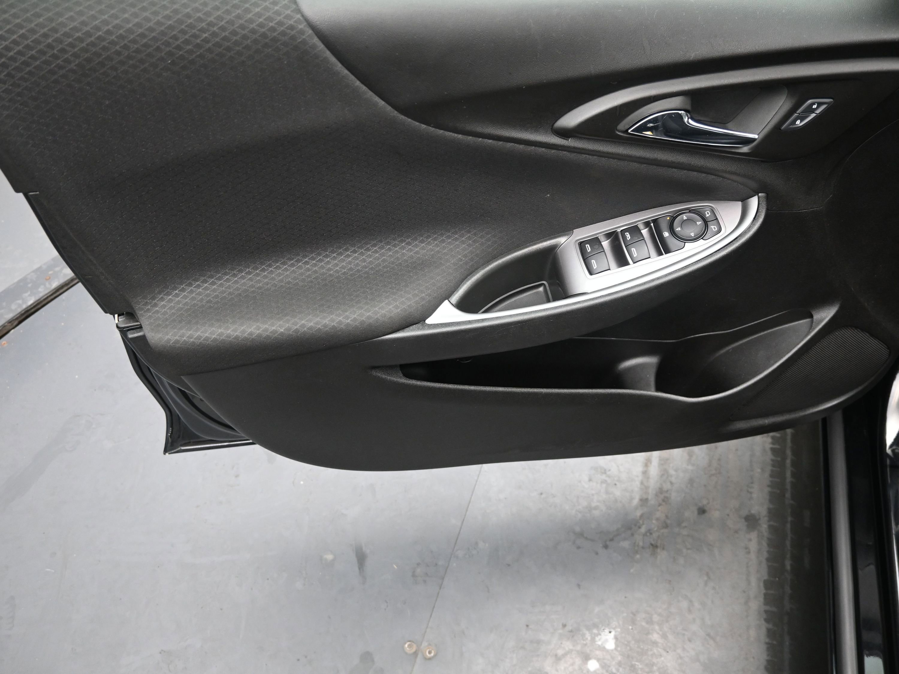 Used 2024 Chevrolet Malibu LT image 12