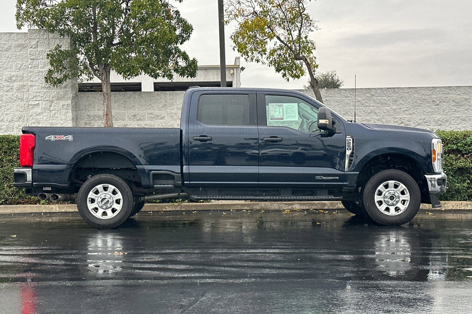 Used 2024 Ford F250 XLT image 3