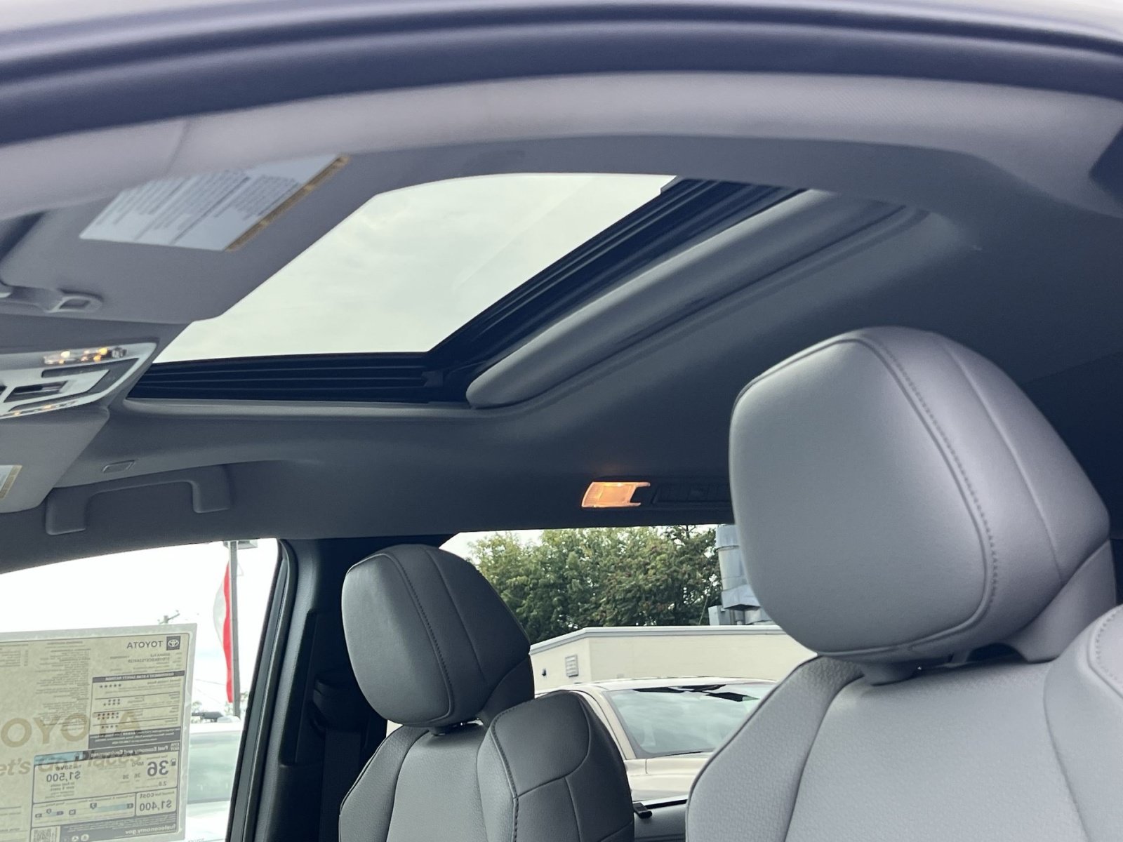 New 2026 Toyota Sienna XLE FWD image 22