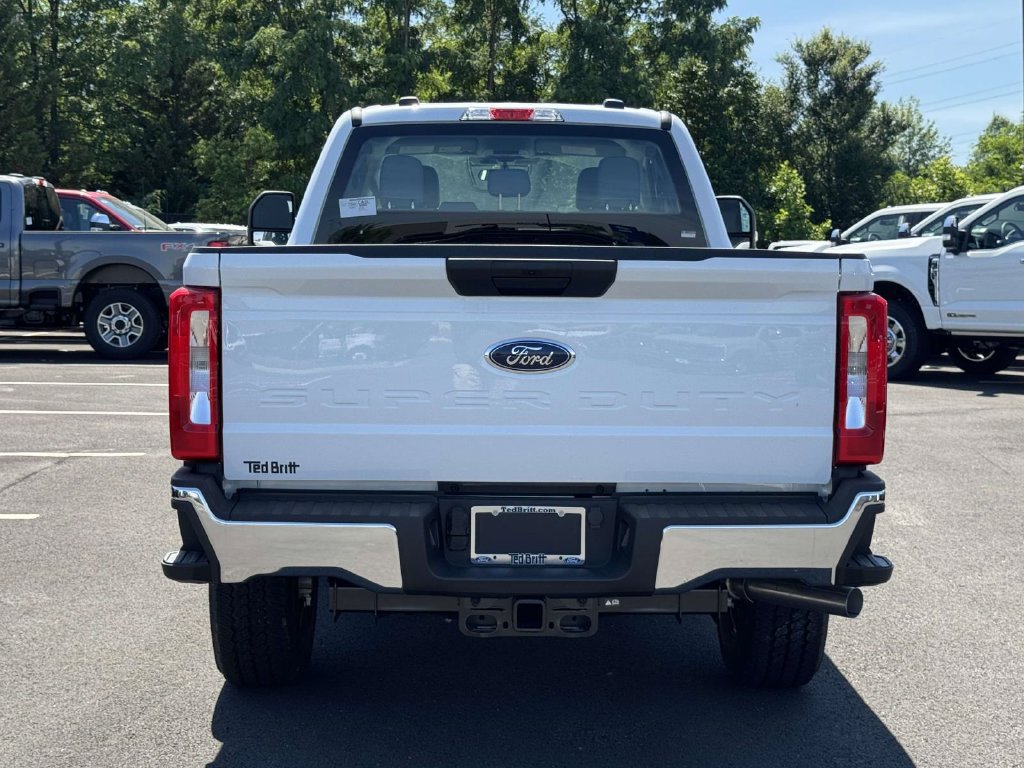 New 2026 Ford F350 XL w/ FX4 Off-Road Package AWD/4WD image 4