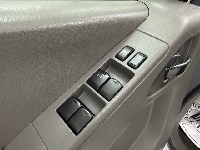 Used 2018 Nissan Frontier SV RWD image 28