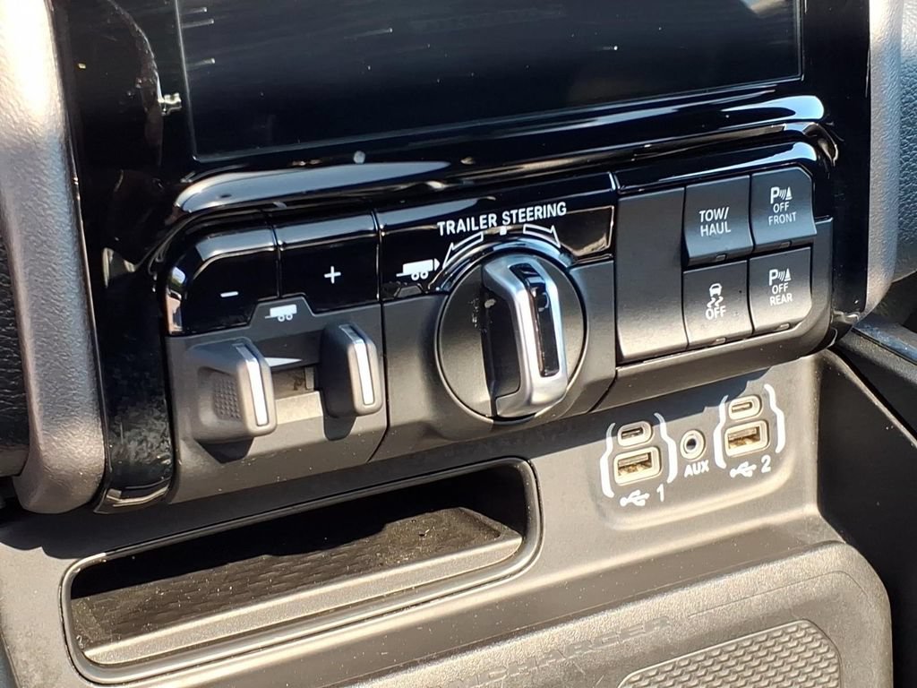 Used 2024 RAM 1500 Laramie AWD/4WD image 26