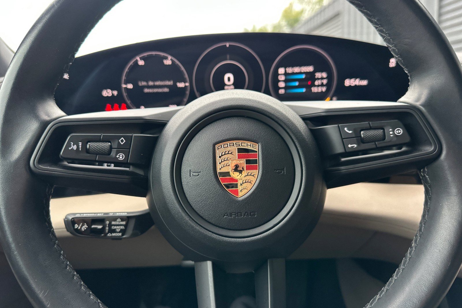 Used 2023 Porsche Taycan image 23