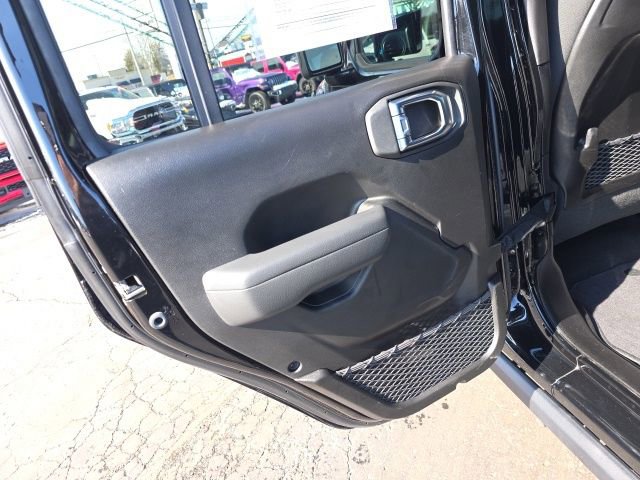 Used 2025 Jeep Wrangler Unlimited Rubicon 4xe w/ Safety Group image 39