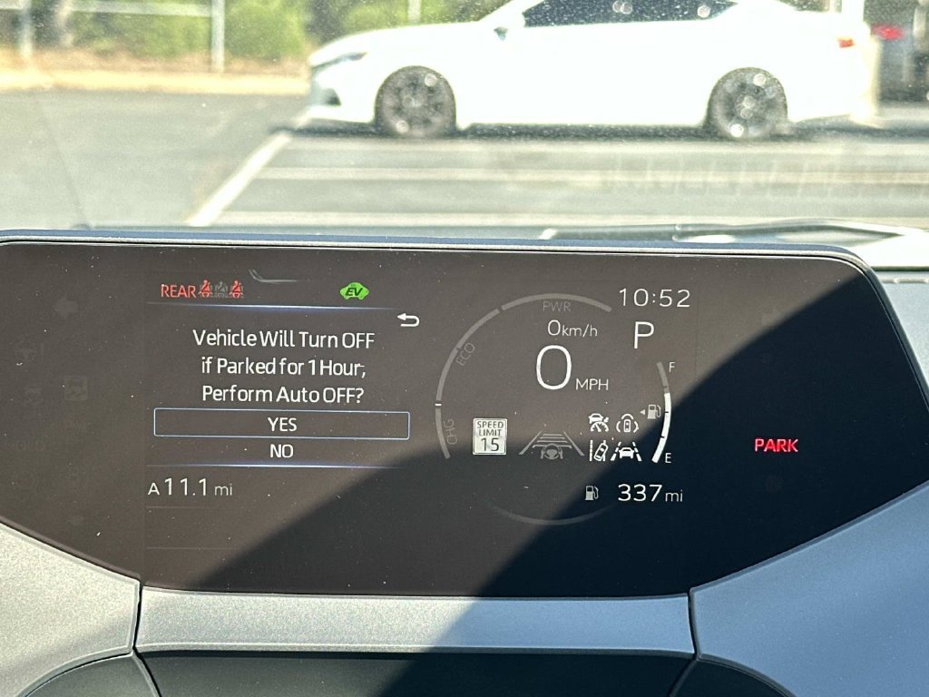 New 2027 Toyota Prius LE FWD image 28