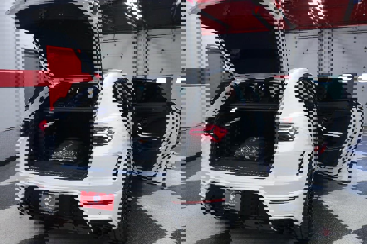 Used 2025 Lamborghini Urus SE image 39