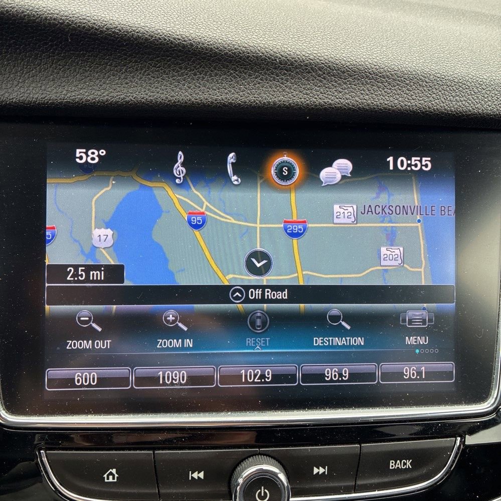 Used 2018 Buick Encore Sport Touring image 18