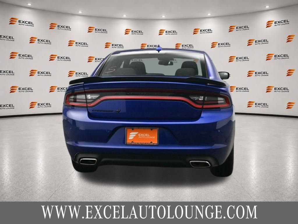 Used 2022 Dodge Charger SXT w/ Blacktop Package AWD/4WD image 4