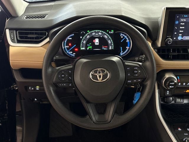 Certified 2025 Toyota RAV4 LE AWD/4WD image 18