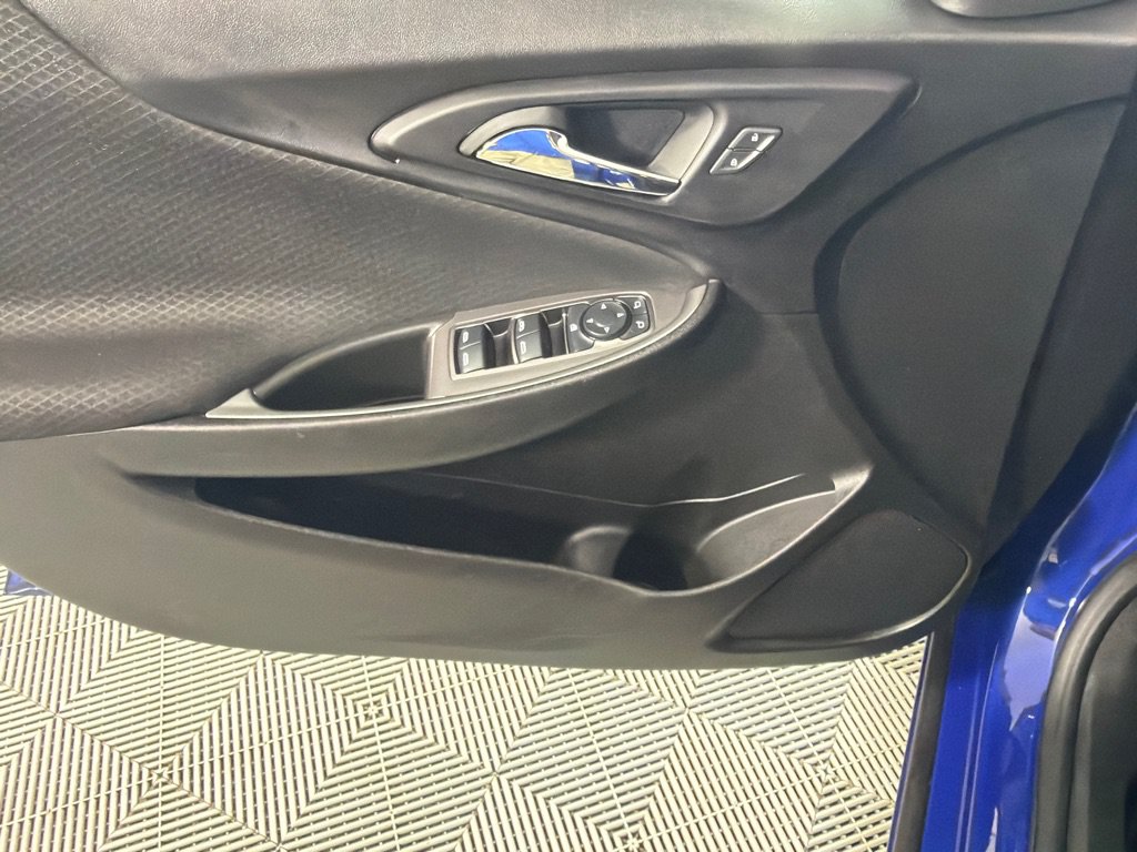 Used 2023 Chevrolet Malibu LT FWD image 10