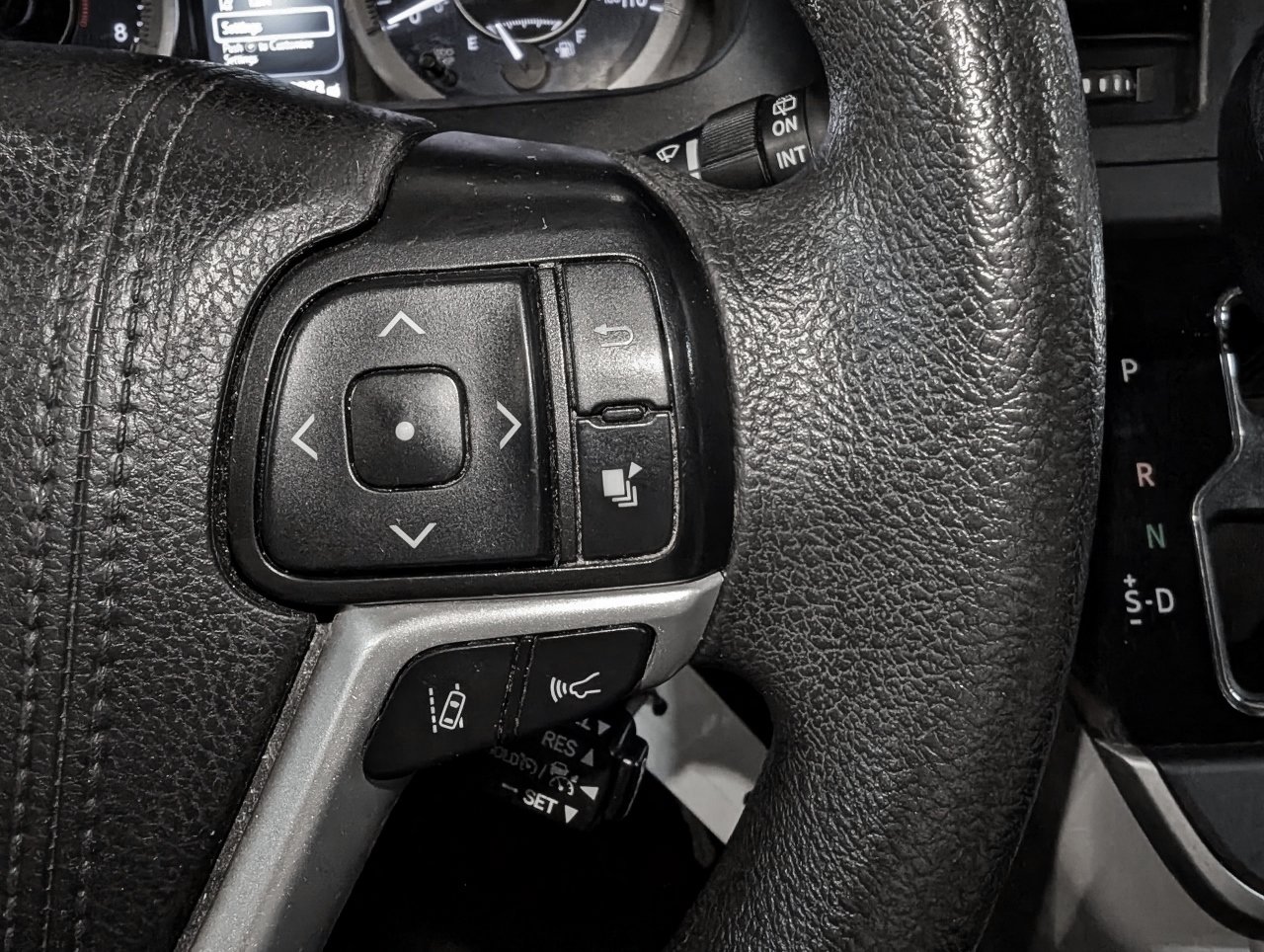 Used 2020 Toyota Sienna LE AWD/4WD image 47